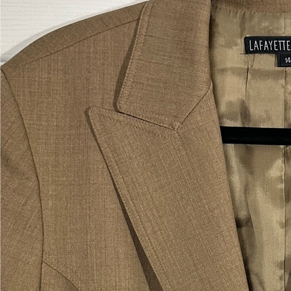 Lafayette 148 wool blend blazer, size 14, flip cuffs, brown, office, evening - Picture 4 of 9